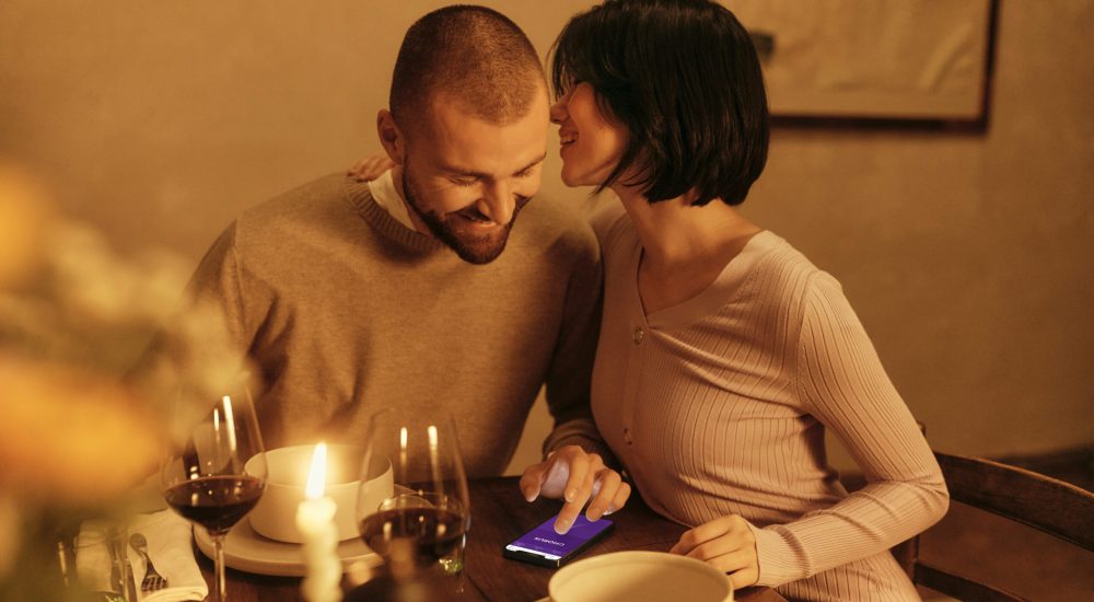 WEVIBE_BRAND_SHOOT_22-01_DAY_II_04_DINNER_HETERO_0705-1_Chorus-1