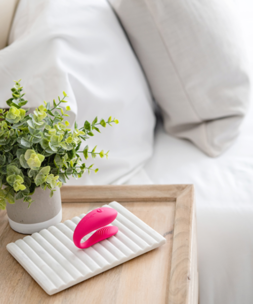 WVI_SyncLite_Pink_Mood_Bedside_05